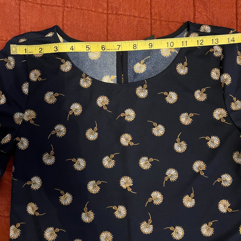 ANN TAYLOR womens top blue short sleeve petite - Picture 7 of 7